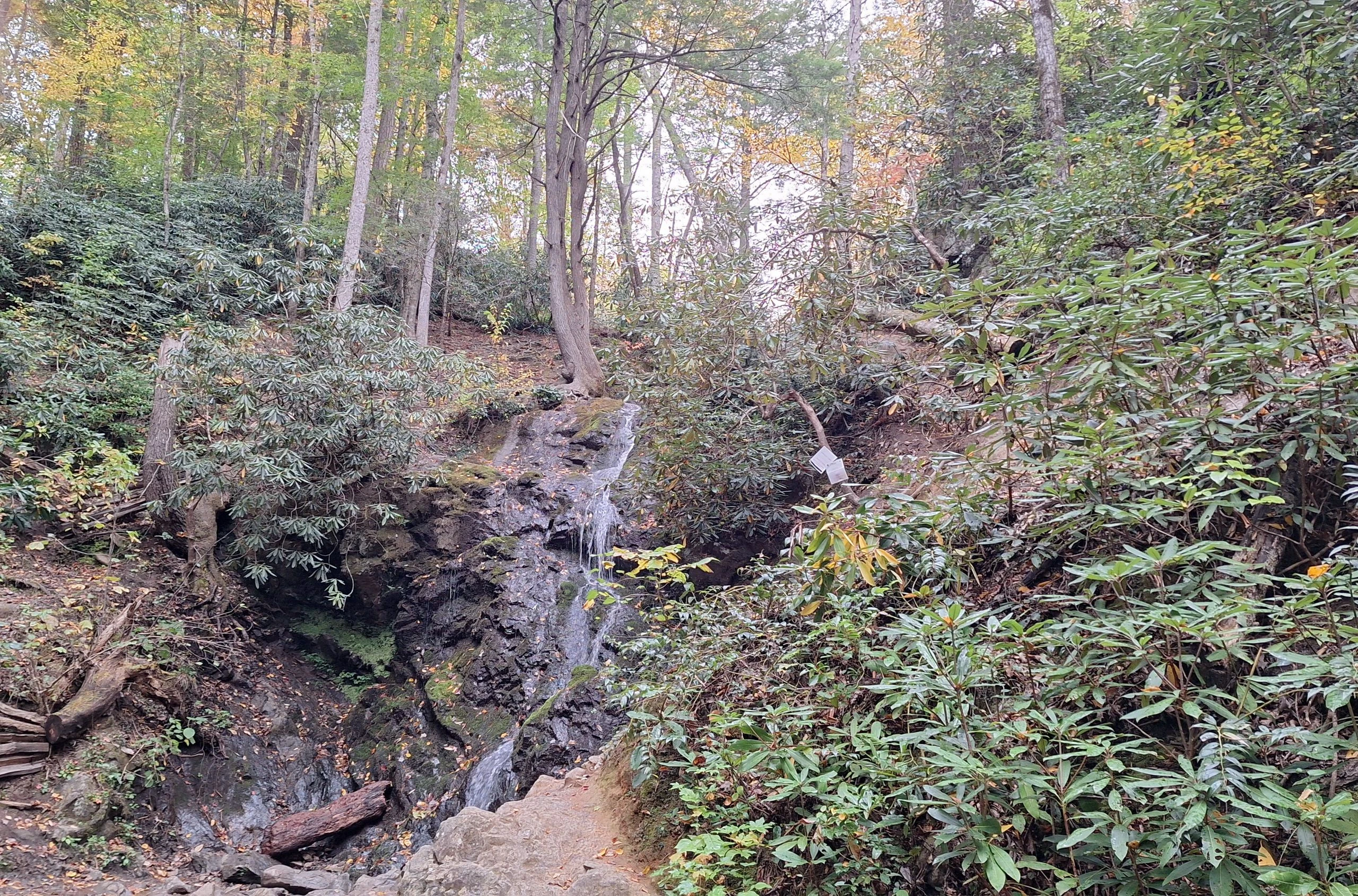 cataract falls smoky mountains